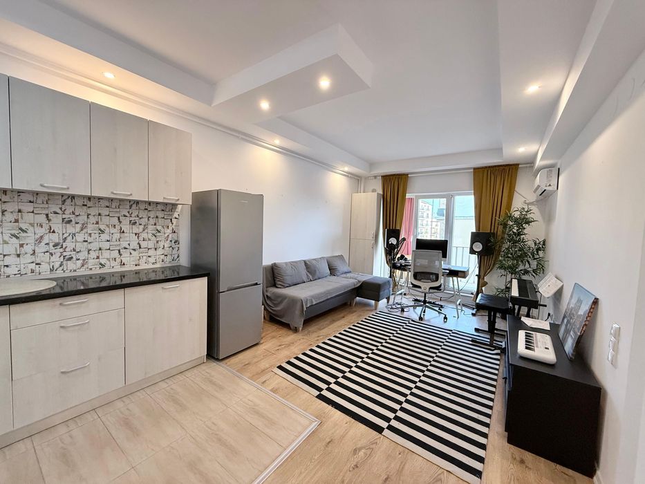 Apartament 2 camere Cosmopolis cu vedere la Piscina