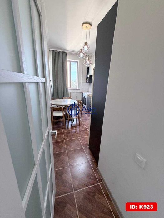 K923 5-mikrdan Srochna 2x xona zamonaviy kvartira sotiladi