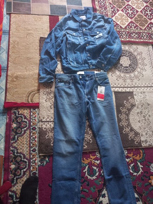 Продам джинсы. ОДЕЖДАУ.