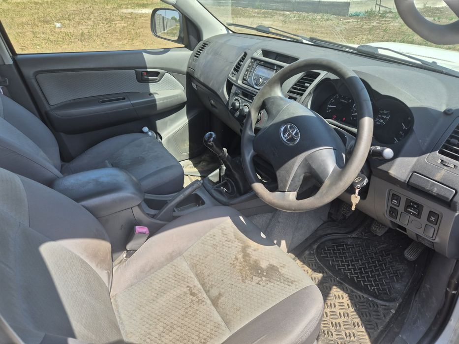 Toyota Hilux 2012 2.5 Euro 5 Volan dreapta