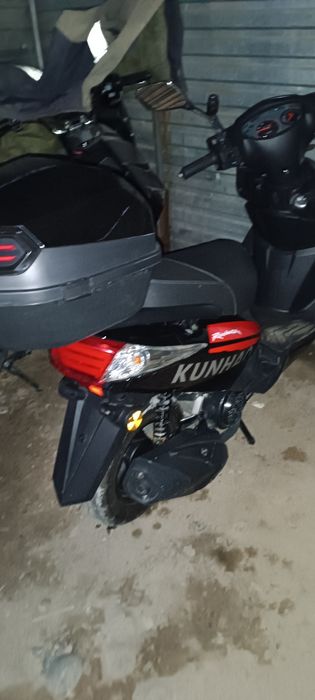 Продам м8 срочно