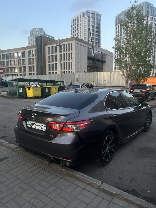 Тойота камри 70 se 2019г