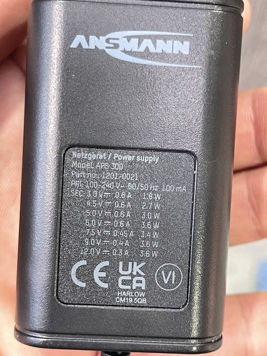 Incarcator universal Ansmann 3-12 v