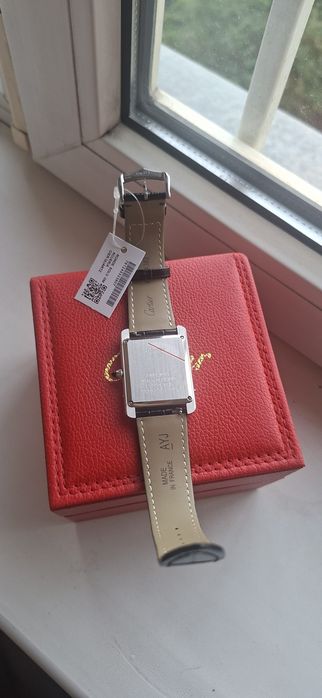 Часы ручные cartier tank