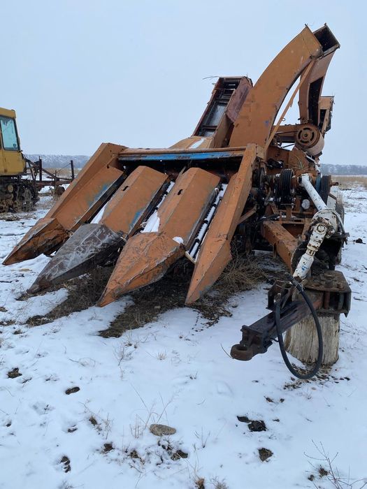 Комбайн Херсон-9