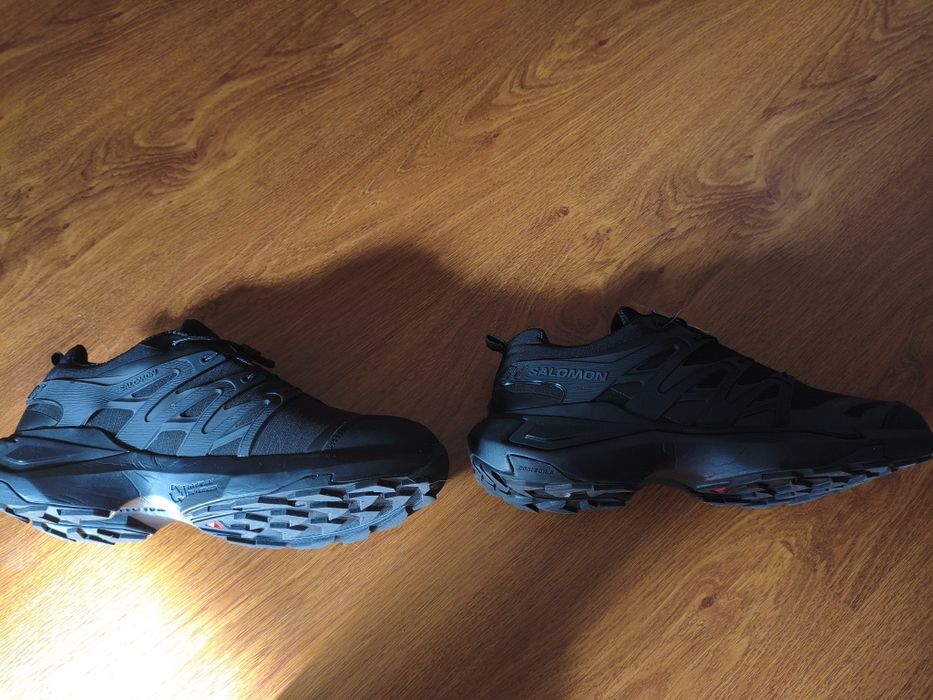 Продам кроссовки Salmon 45 р-р