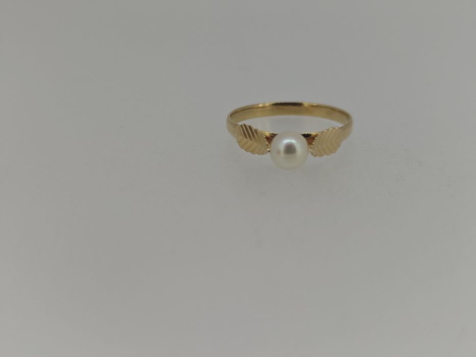 Inel cu perla aur 18k 1.5gr (r)