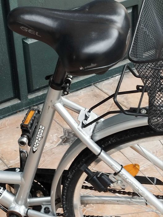 Velosaped.                 .