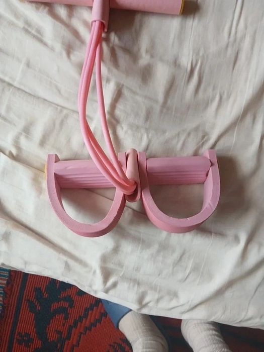 Coarda elastica rezistenta cu 4 tuburi elastice, cu suport pentru picioare,roz,noua