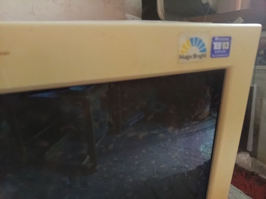 Монитор Samsung (плоский)