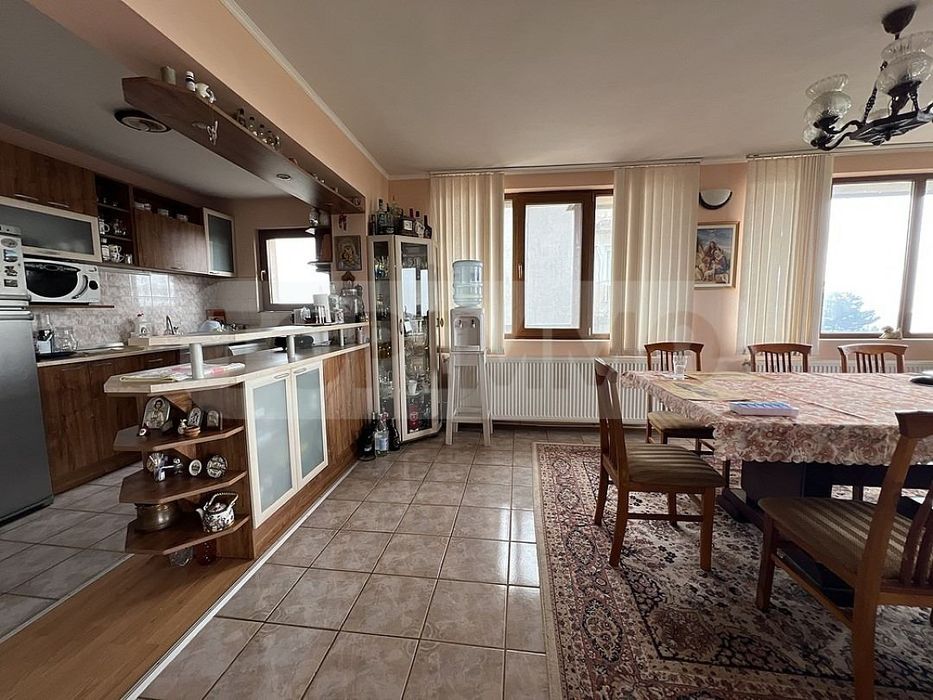 Продава се Къща в с. Близнаци, Област Варна - 600 кв.м за 659 €/кв.м - Снимка #4