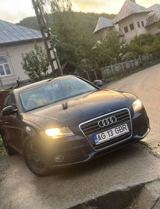 Vând Audi A4 B8, 2009, 143 CP, manual, cu defecțiuni.