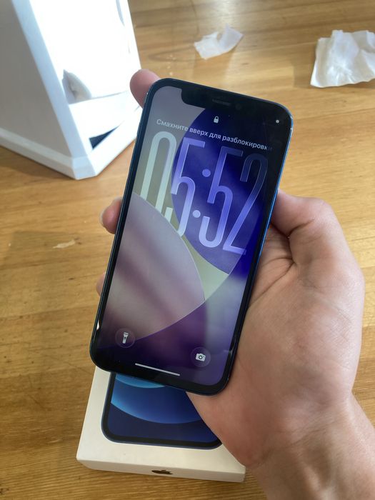 Продам iphone 12 mini