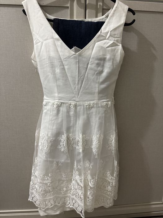 Платья белая для подростков