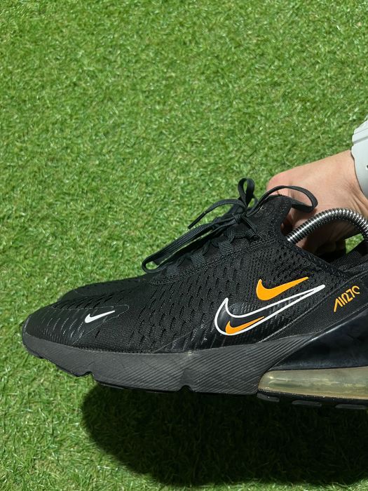 Дамски маратонки : Nike Air Max 270 Multi SWOOSH 40