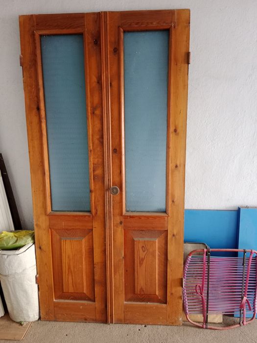 Дверь деревянная