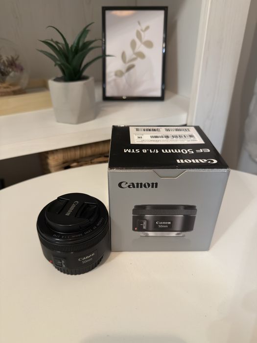 Canon EF 50mm f/1.8 STM