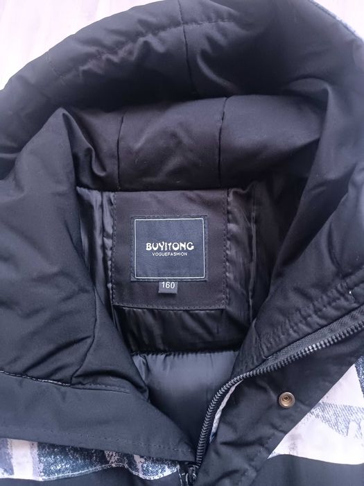 продам  куртку на мальчика