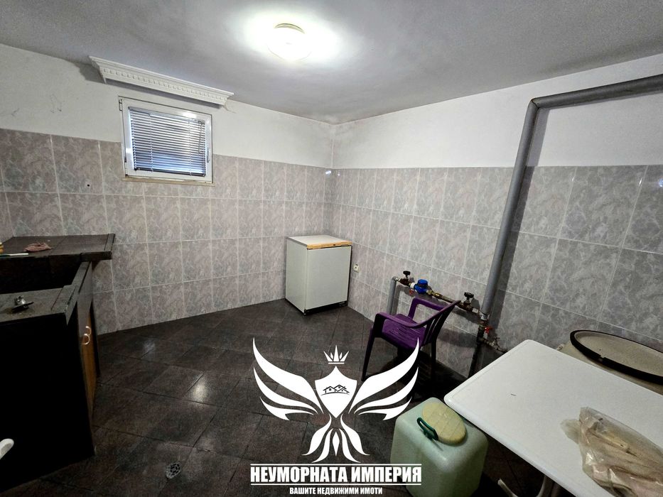 Продава се Къща в Асеновград - 370 кв.м за 1228 €/кв.м - Снимка #23