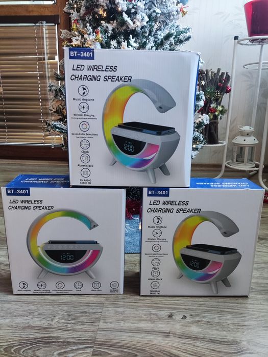 Смарт лед лампа,безжично зарядно и високоговорител.