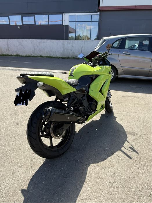 Kawasaki ninja 250r 2008 CITITI DESCRIEREA