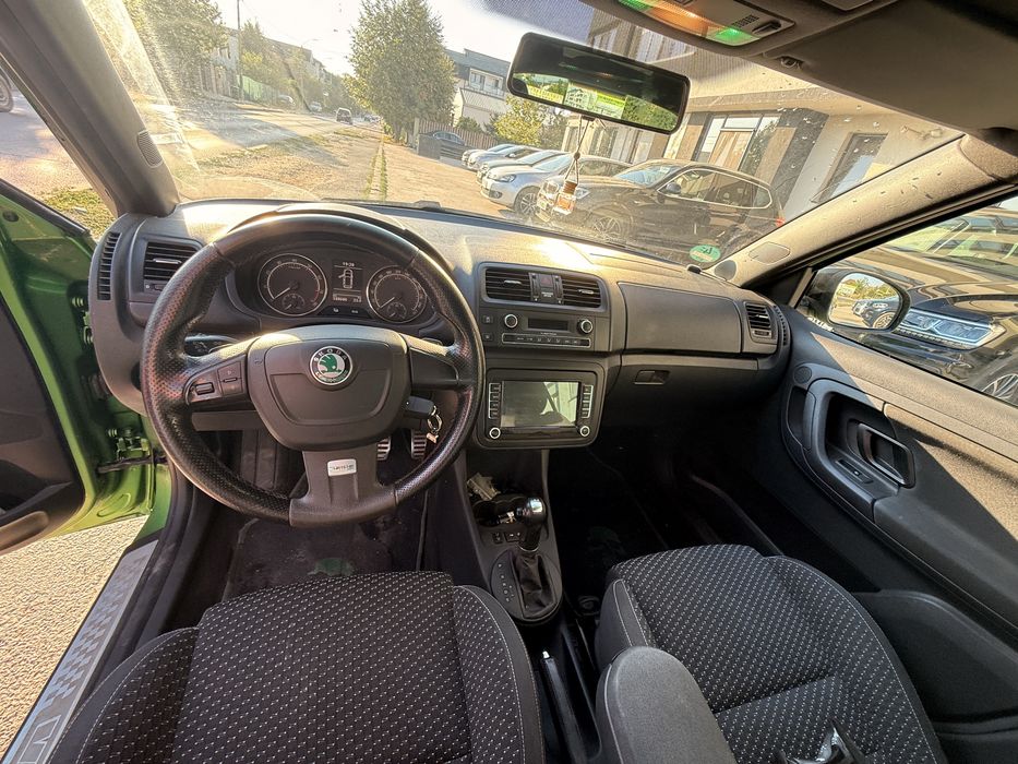 SKODA Fabia 2011 — imagine 3