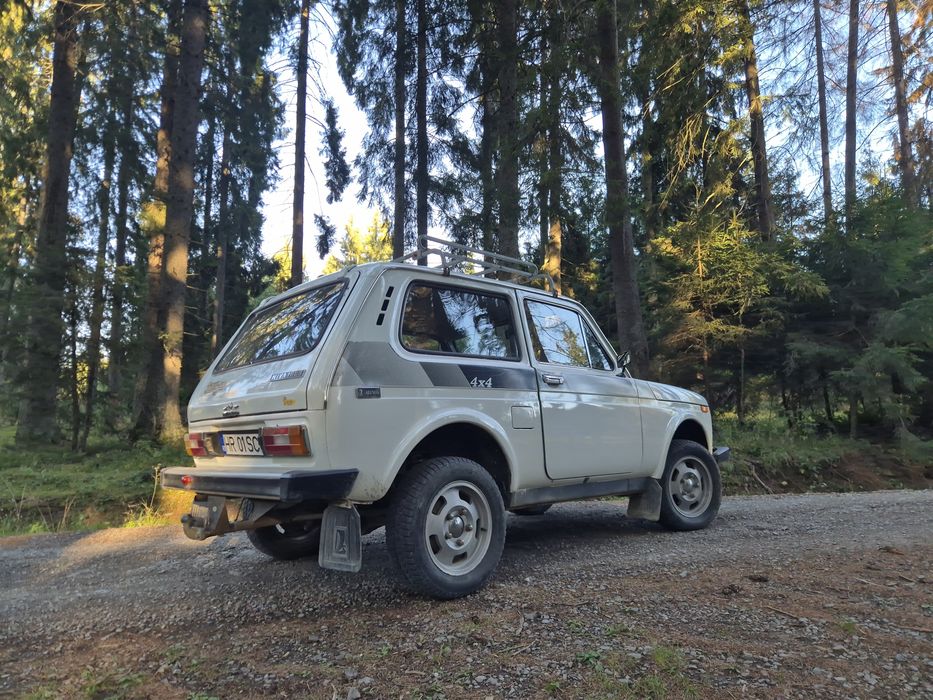 LADA Niva 1988 — imagine 4