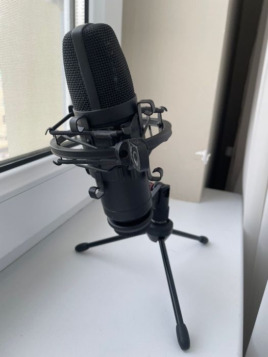 Trust Микрофон студийный 252 Emita Plus