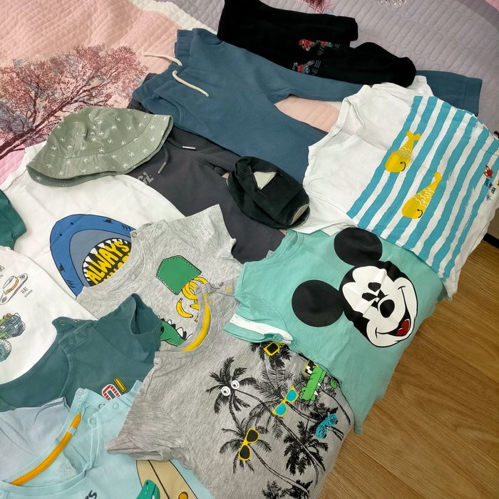 Продам детские вещи