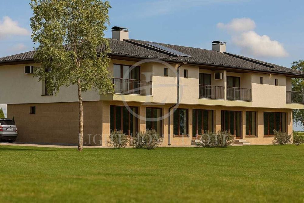 Реф. 2459 Къща с Три Спални и Паркомясто / Белащица