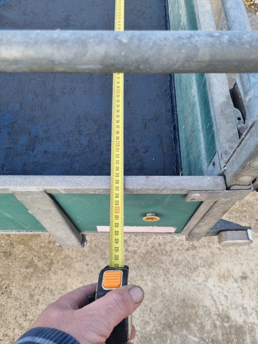 VAND REMORCA 750 kG  an 2004