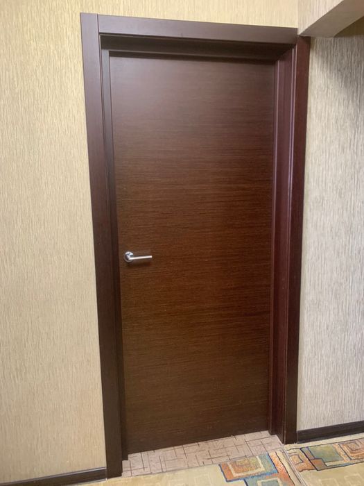 Срочно продам тумбу с зеркалом