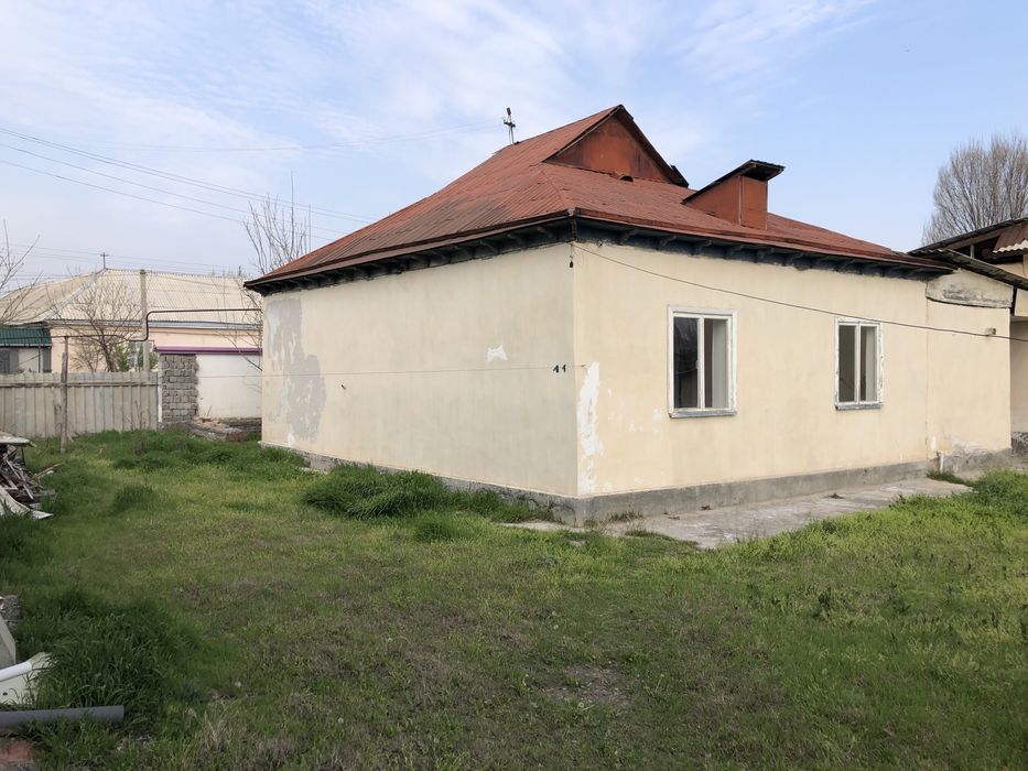 Ховли Уй сотилади