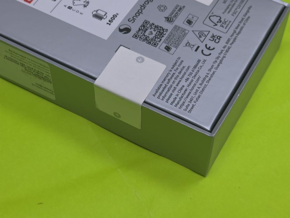 ЗАПЕЧАТАН 512GB Honor Magic 8 Pro Гаранция Yettel 2029год Black