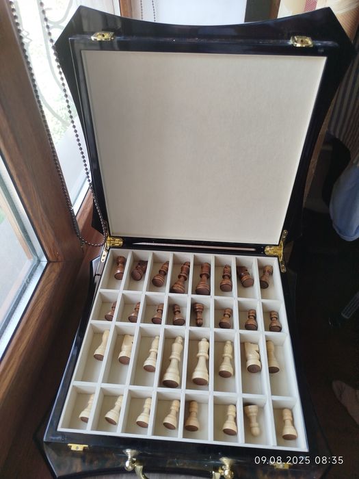 Продам шахматы подарочные