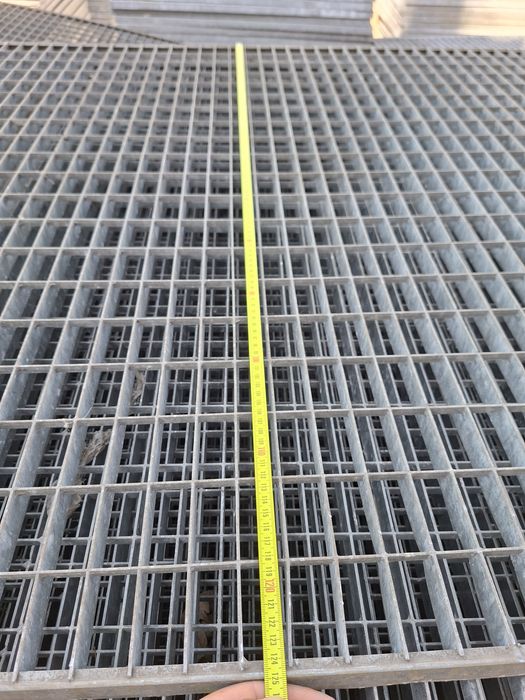 Grilaje zincate galvanizate