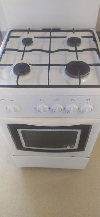 Продам газовую плиту