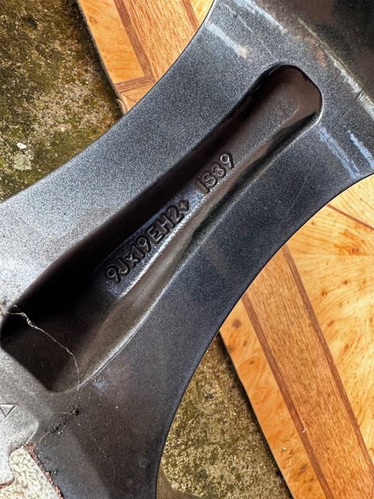 Продавам или Бартеросвам с 18-ки. Style 230