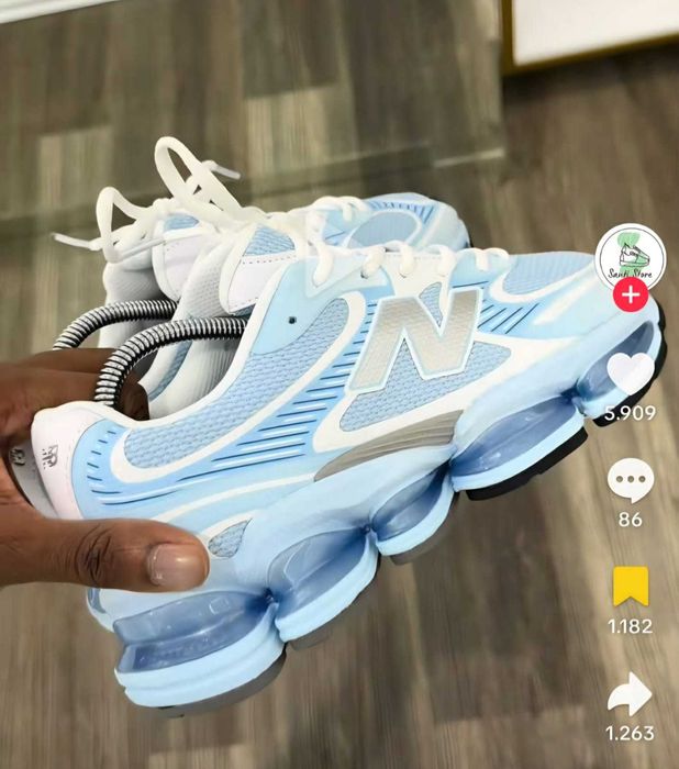 Noile modele NEW BALANCE , Pret nou 399 lei redus de la 550 !