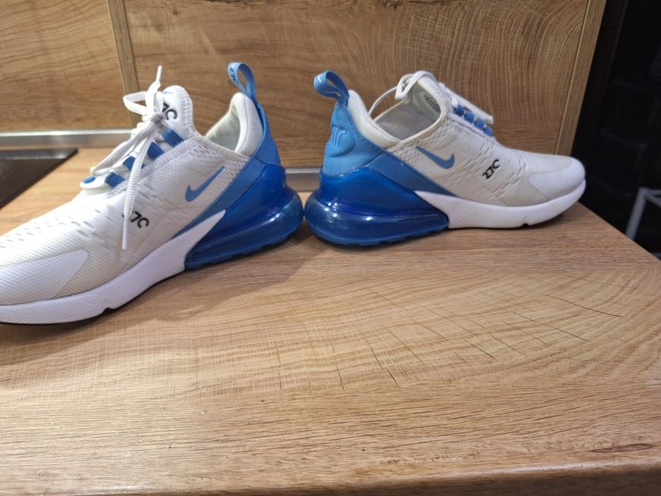 Nike Air Max 270