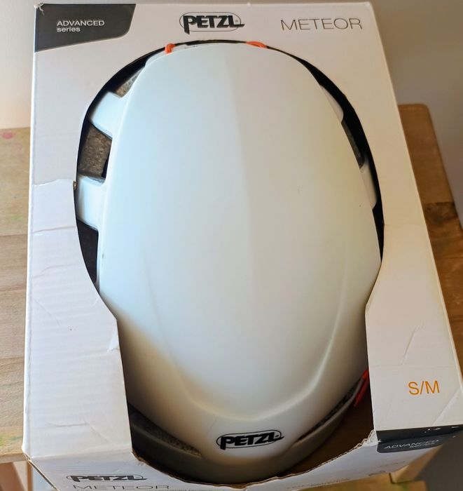 Каска за катерене Petzl Meteor S/M