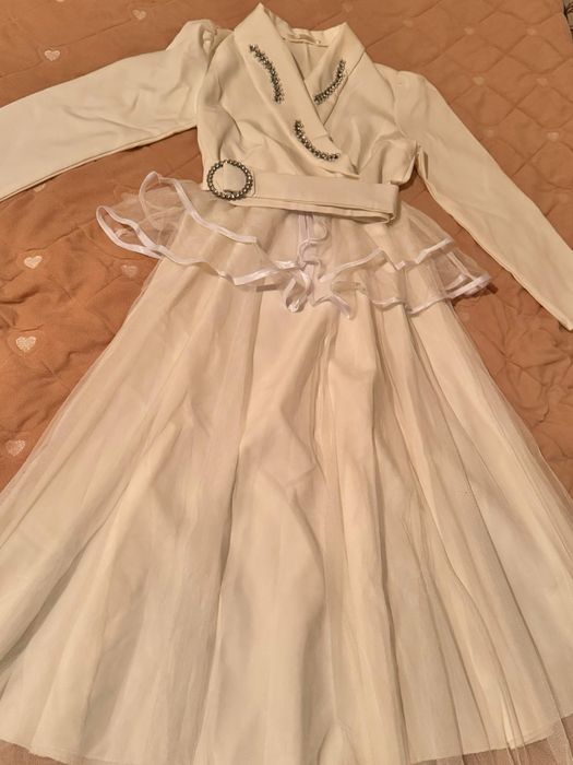 Продется вечернее платье