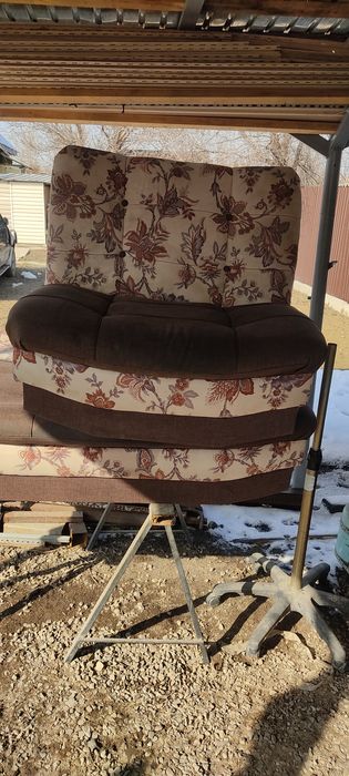 Кресло диван даром