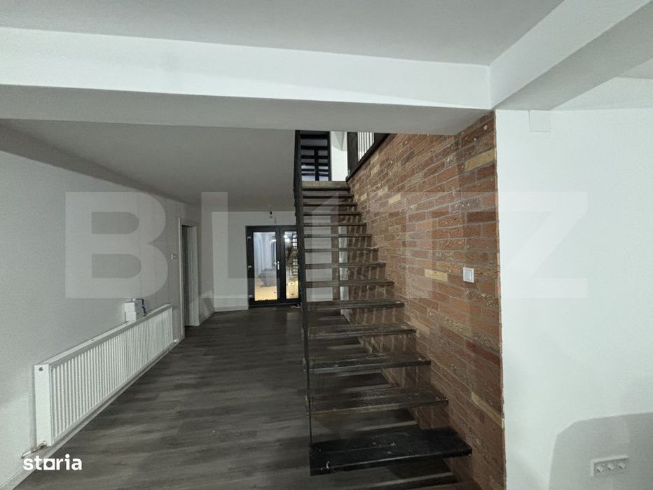 Casa de vanzare, cu 3 camere