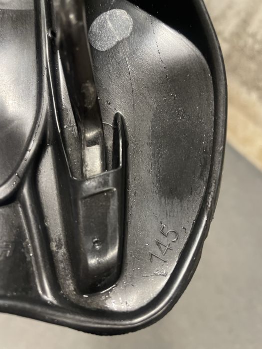 Карбонова седалка selle italia