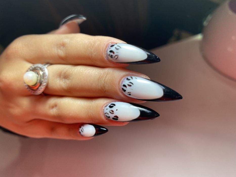 Маникюр от 6000 наращивание от 7000