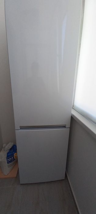 Продаётся Холодильник
