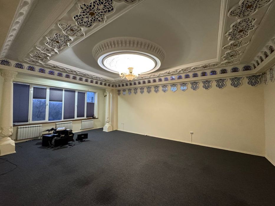 Сдается в аренду 200м²  под офис