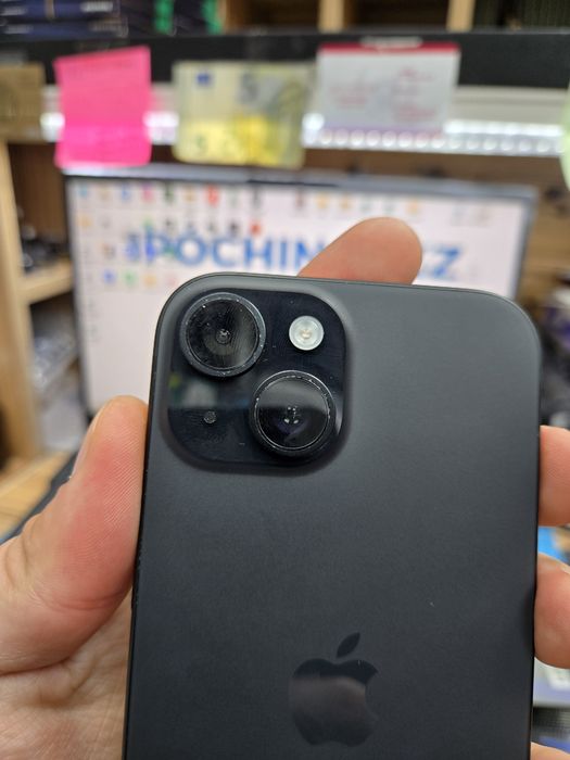 iPhone 15 128gb black