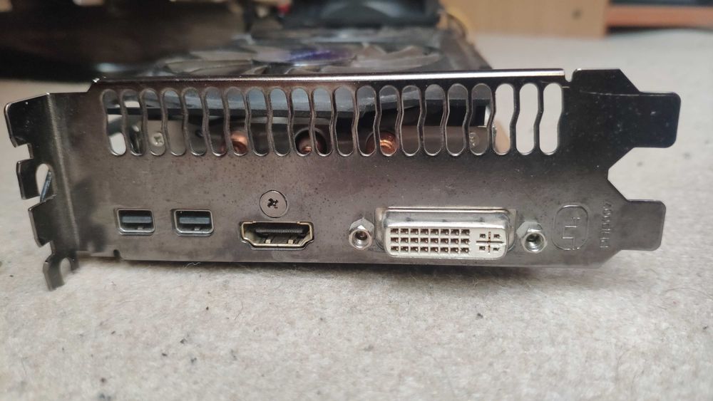 AMD Radeon R9 280x 3GB Windforce гр. Варна Метро • OLX.bg